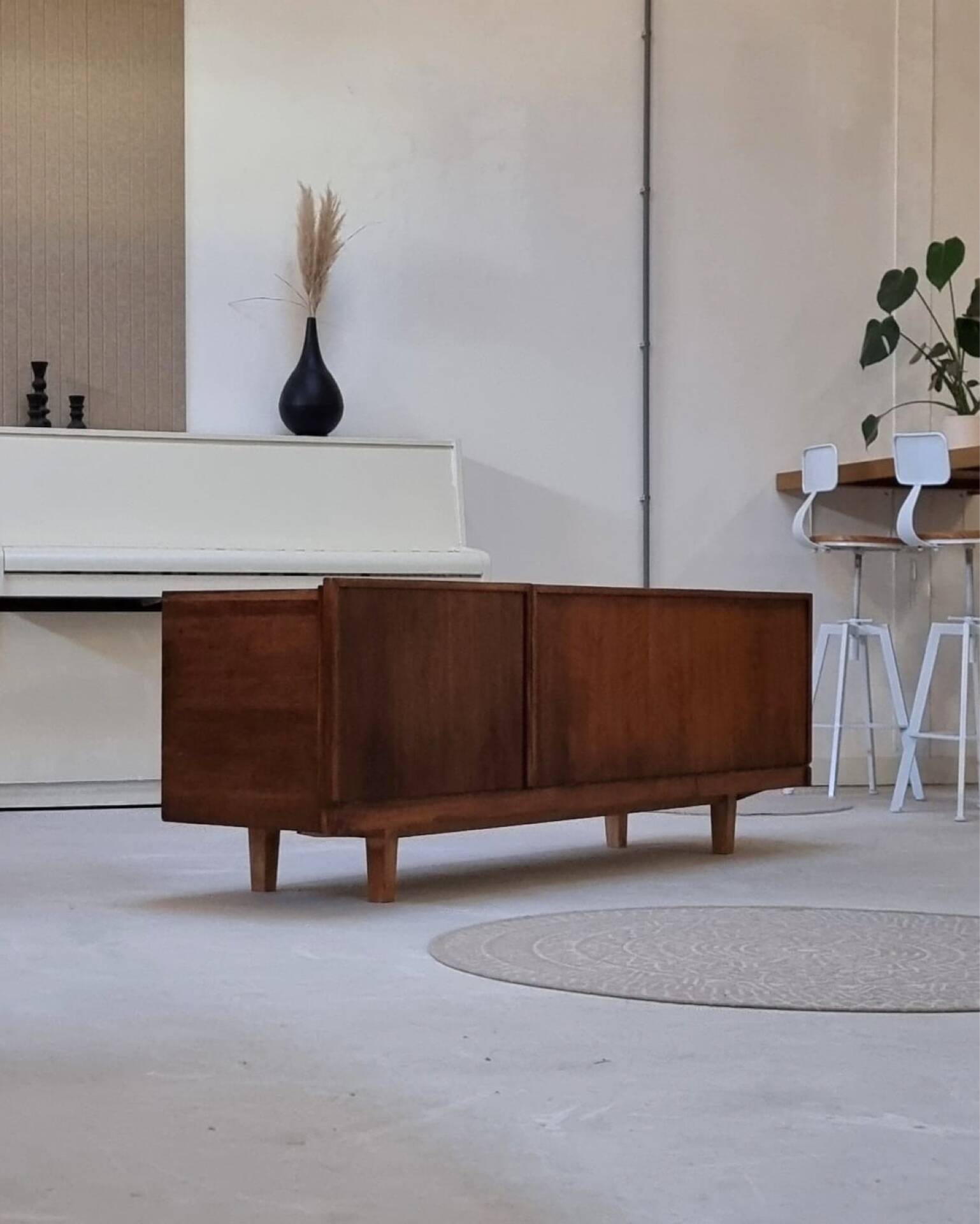 Mid-century lowboard