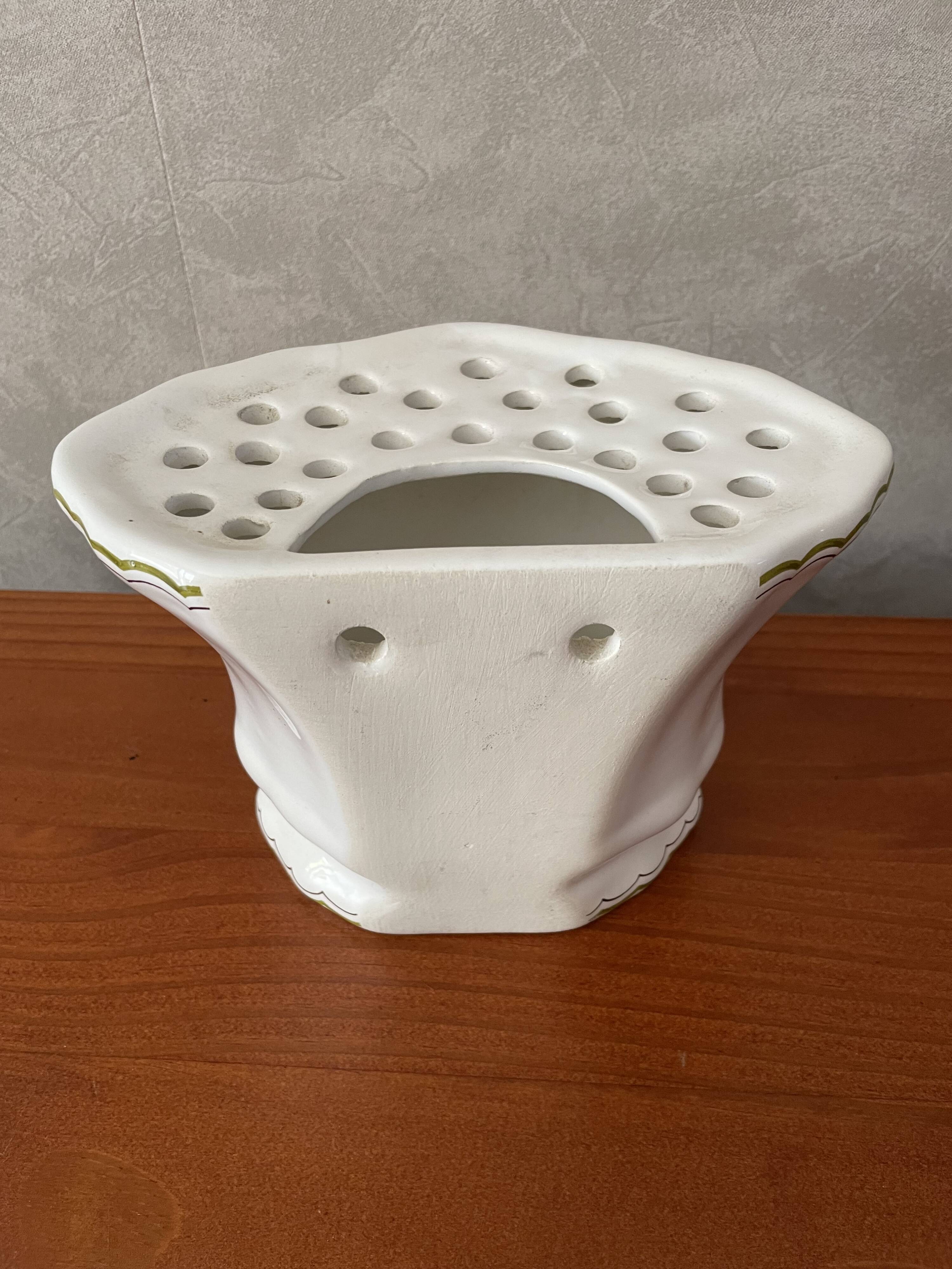 Ceramic flower spikes