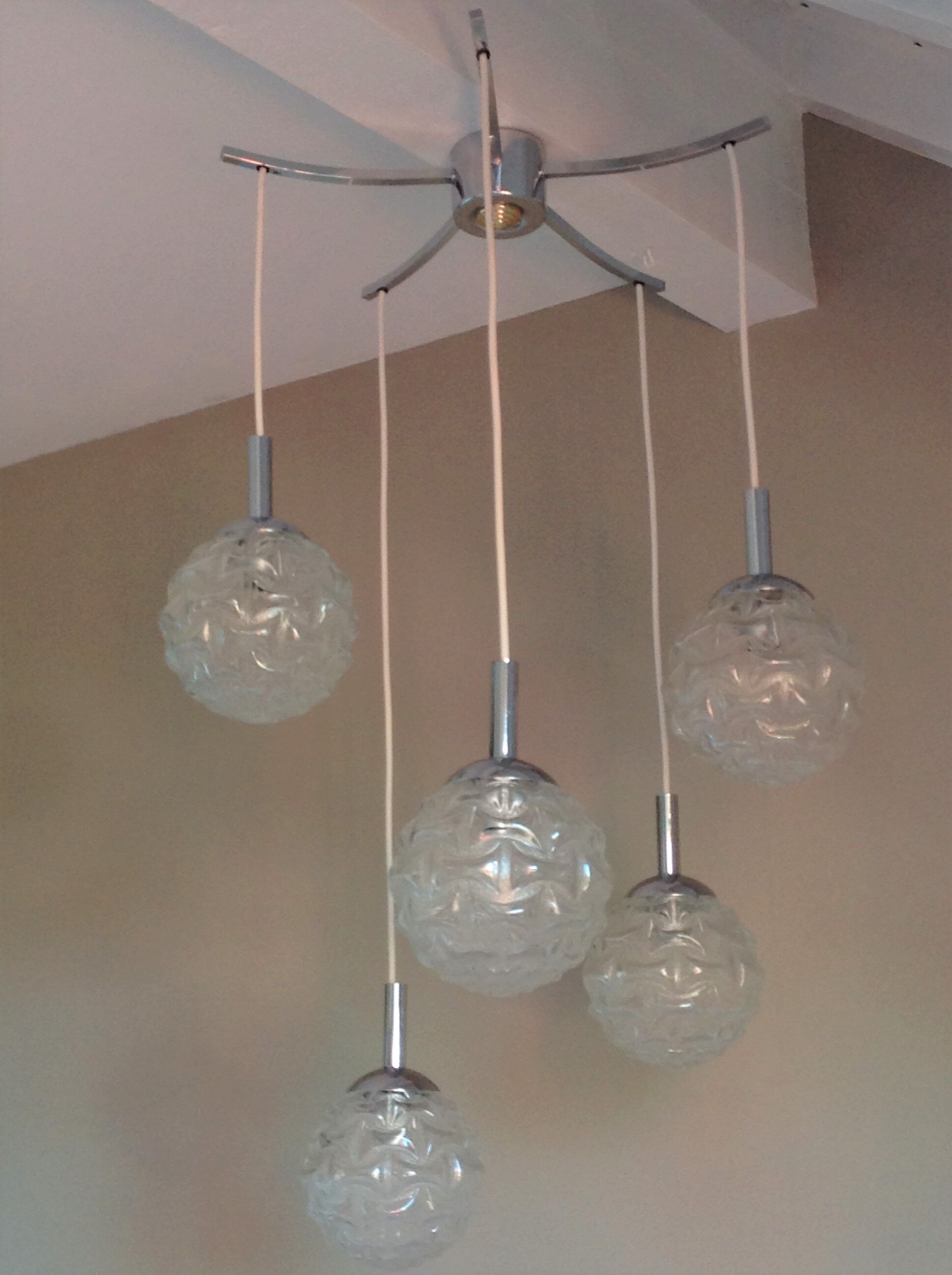 Suspension cascade with five globes and chrome metal / vintag years 60-70