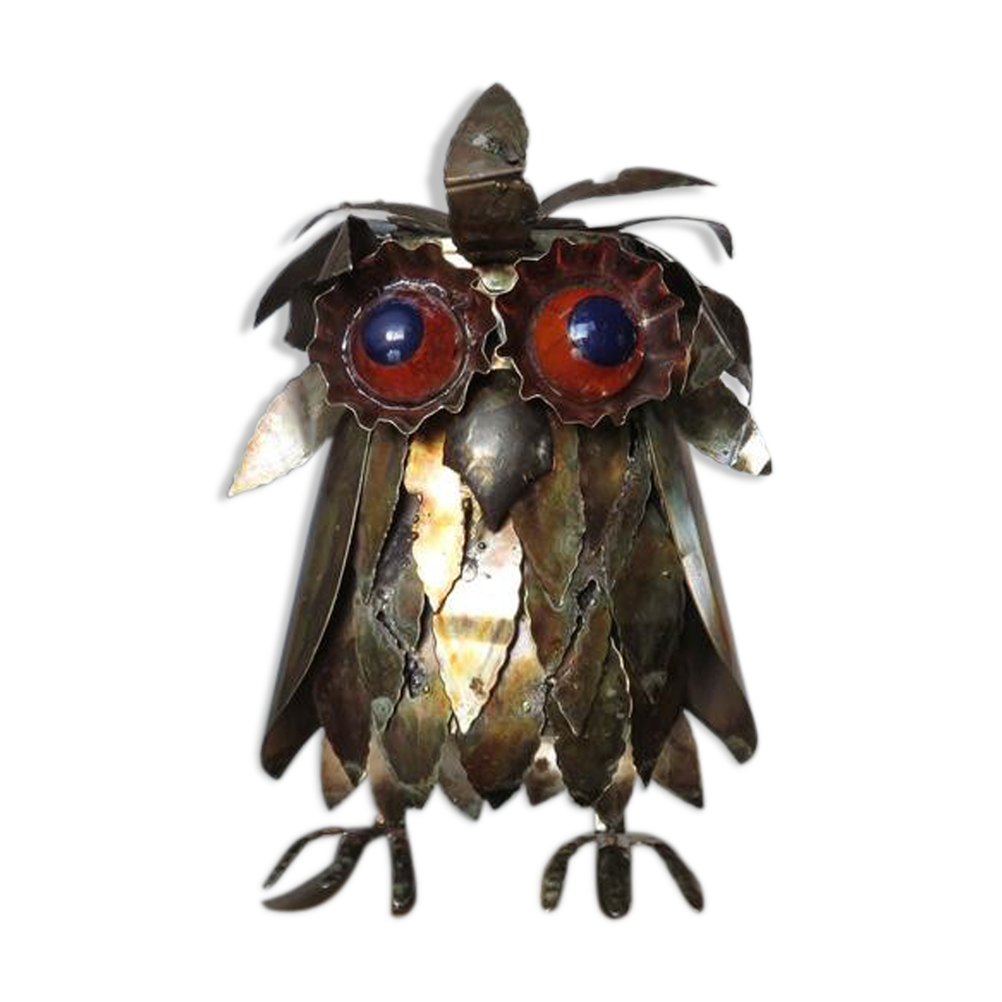 Owl in 1970s brutalist plate