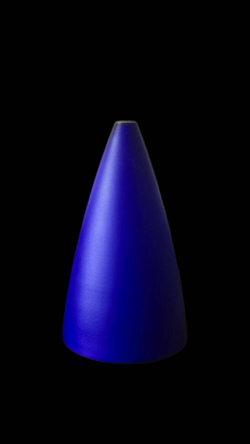 Lampe moderniste années 80 90 bleu cobalt bleu klein Verre de Vianne