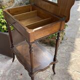 Couturière ancienne en bois