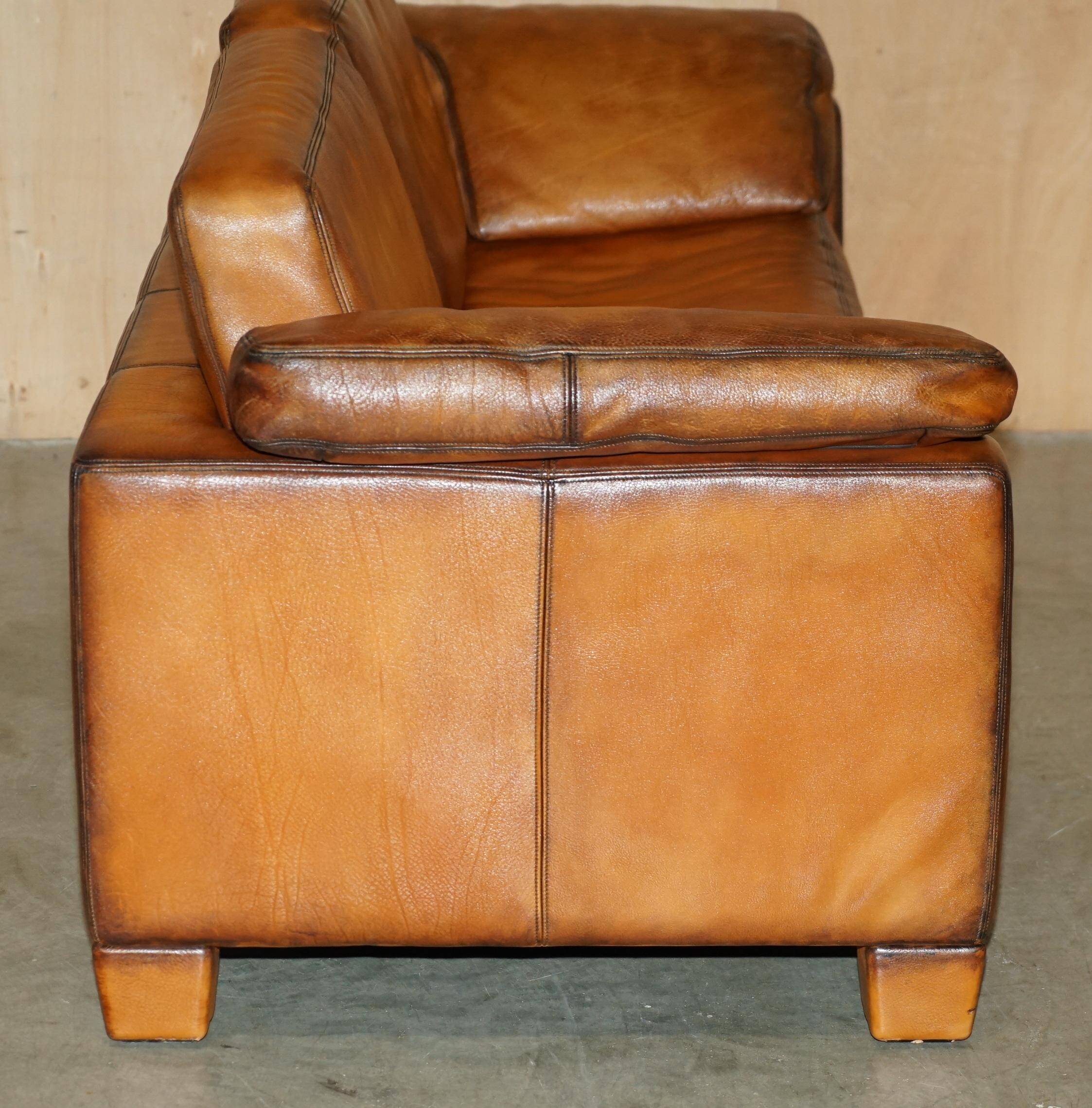 Three-seater sofa De Sede DS17 in restored leather.