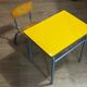 Table et chaise d’école petite enfance vintage
