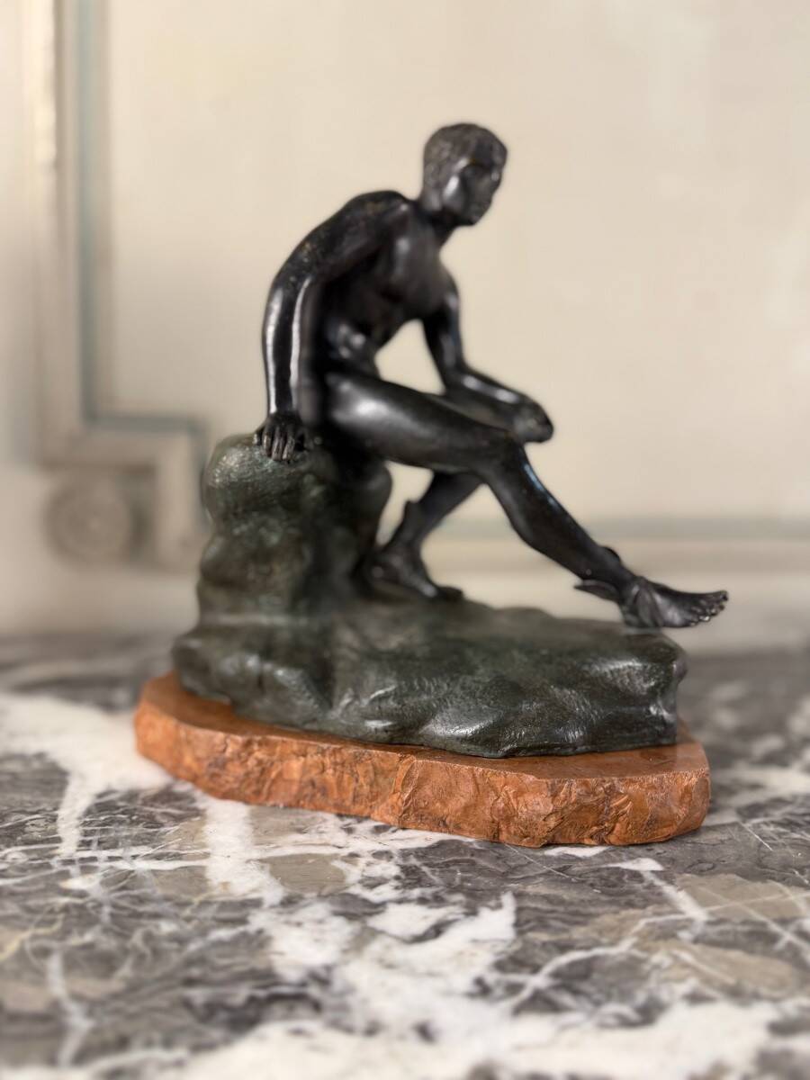 Hermès au repos, bronze Grand Tour, patine noir et verte, XIXème siècle
