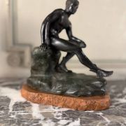 Hermès at rest, bronze Grand Tour, black and green patina, 19th century