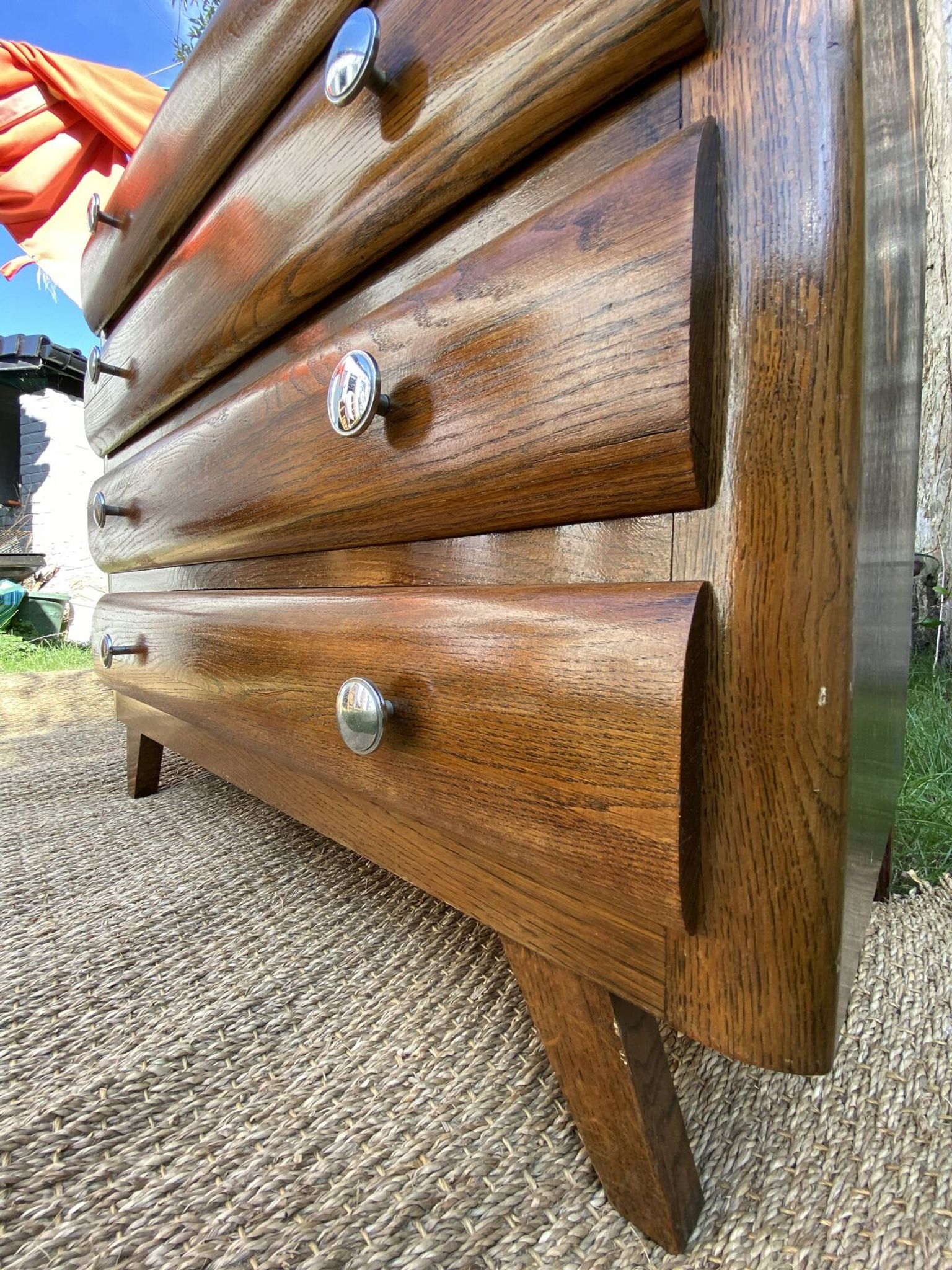 Compass leg chest of drawers