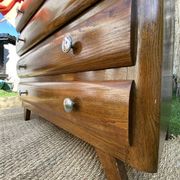 Compass leg chest of drawers