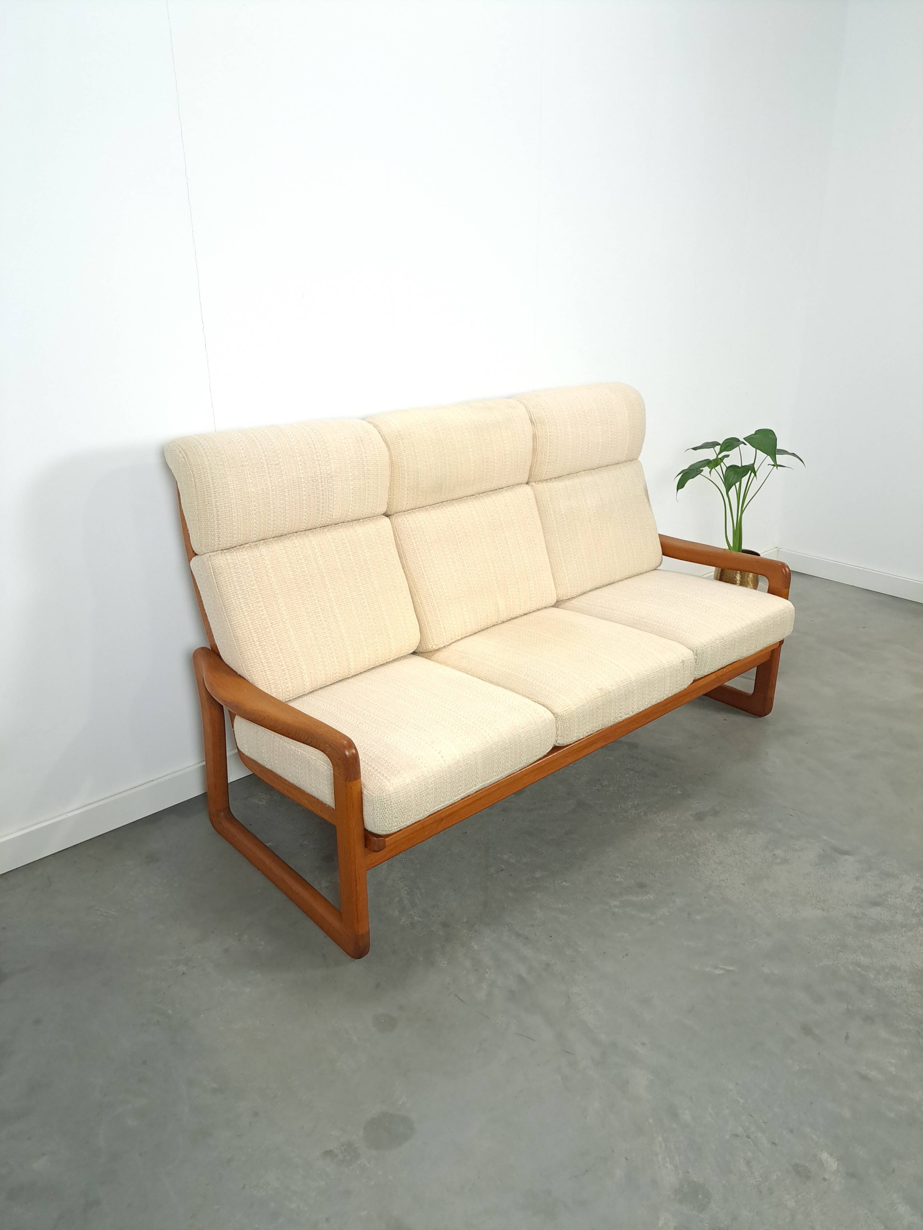 Danish teak 3-seater banque Holstebro Mobelfabrik