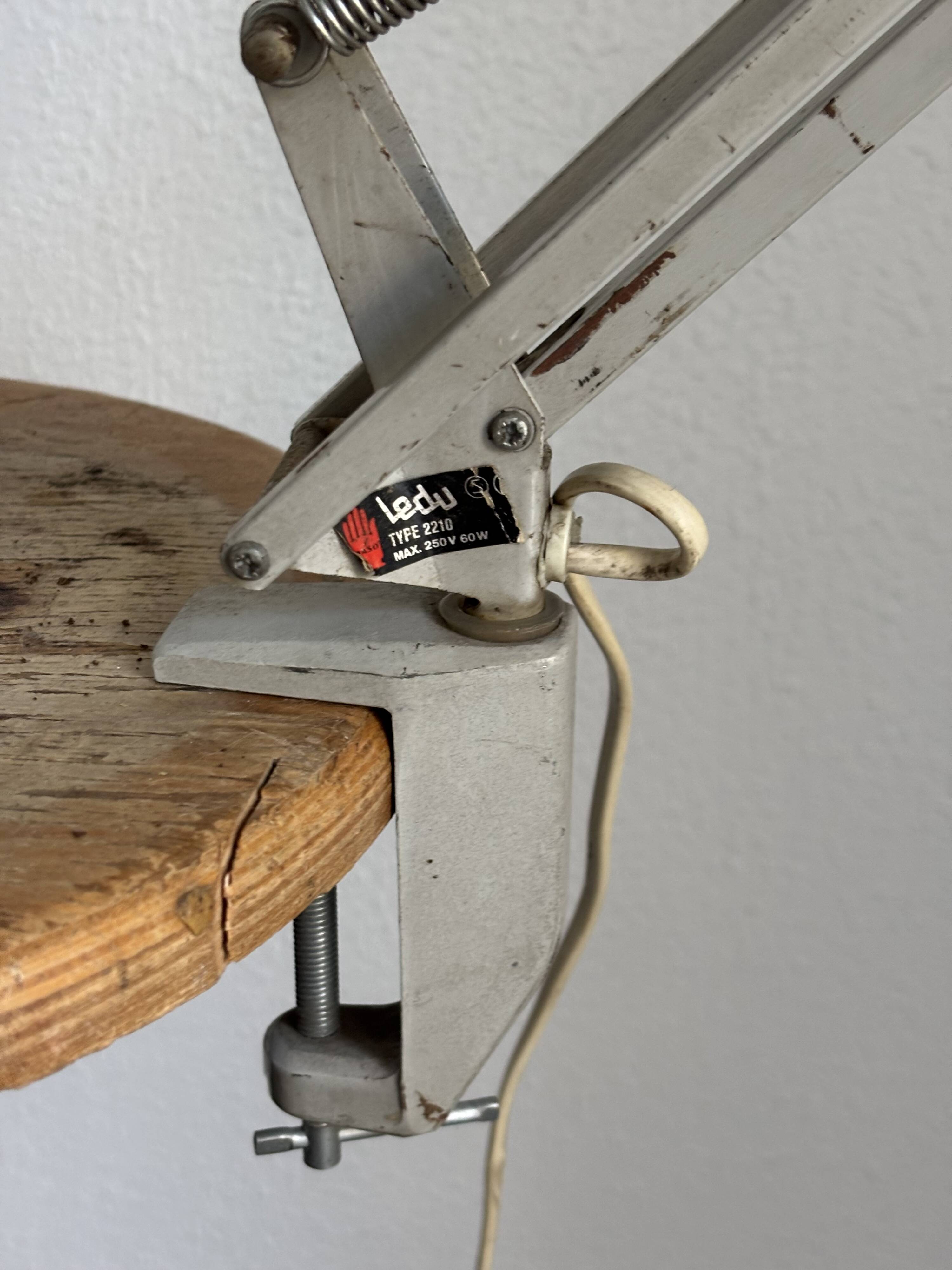 Lampe vintage 1970 d'architecte Ledu gris perle bureau - 80cm