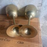 Verres à pied en métal doré