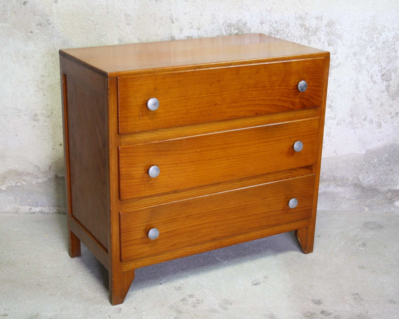Commode trois tiroirs années 50