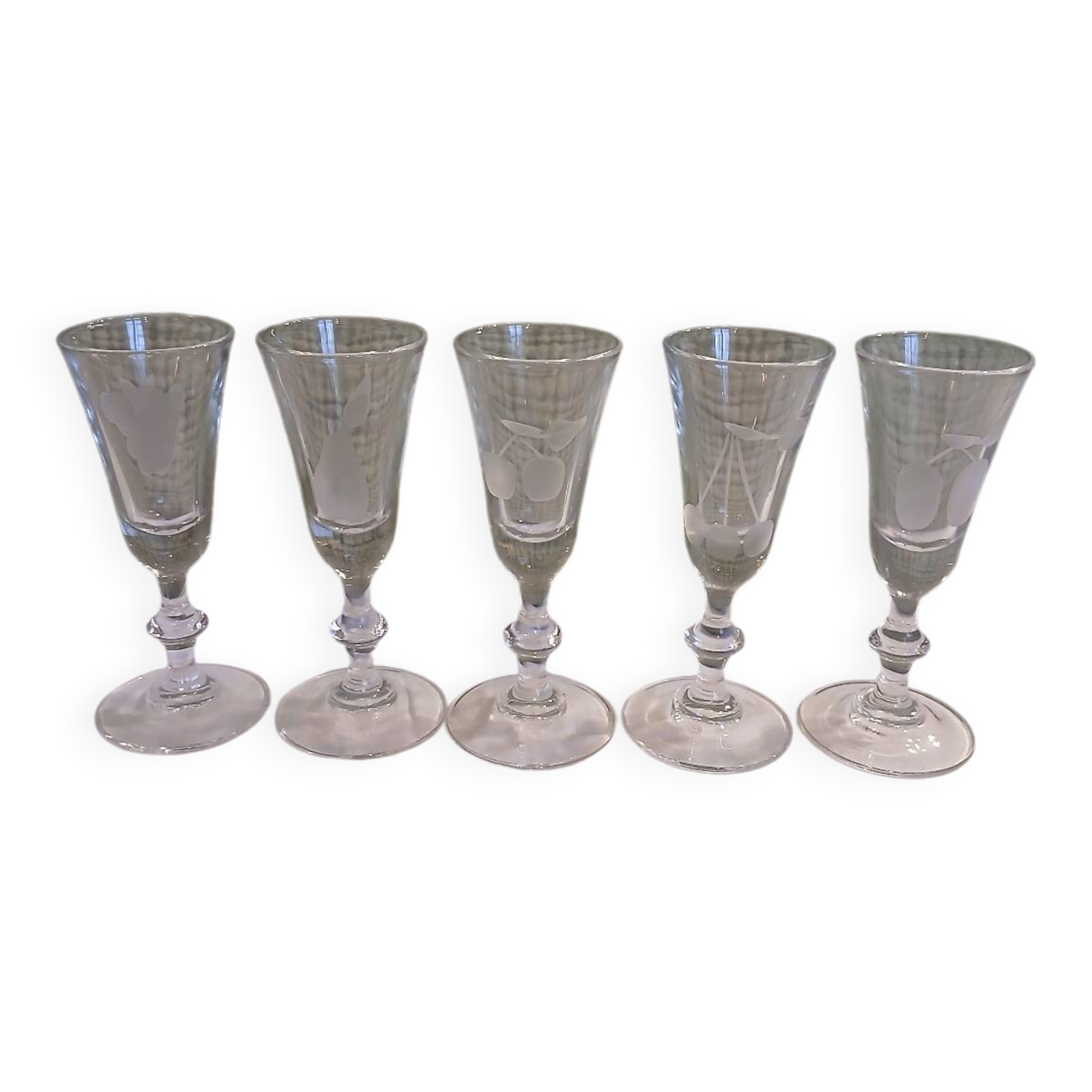 5 liqueur or brandy glasses