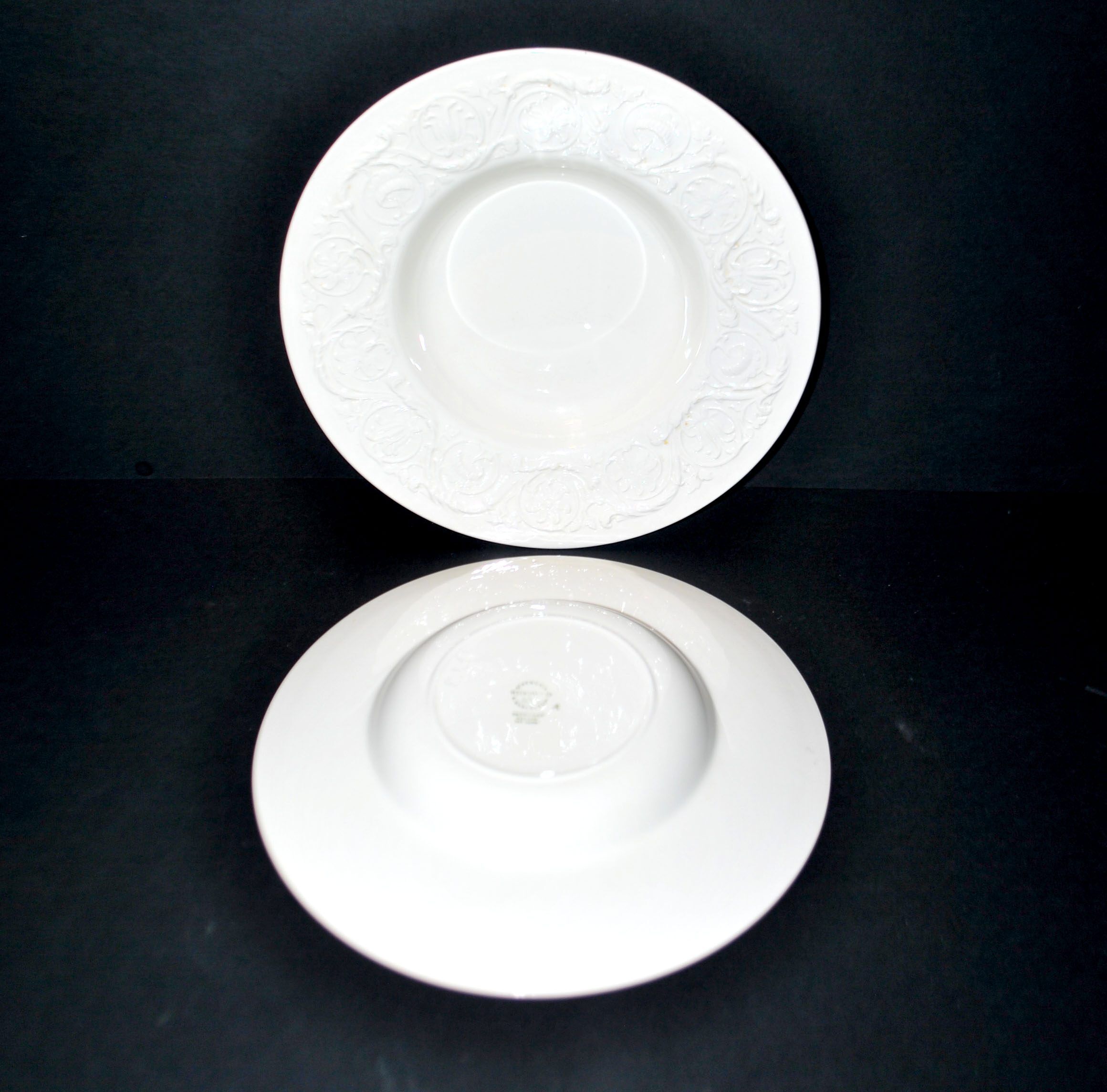 Wedgwood set of 2 pasta plates, Patrician garland, England