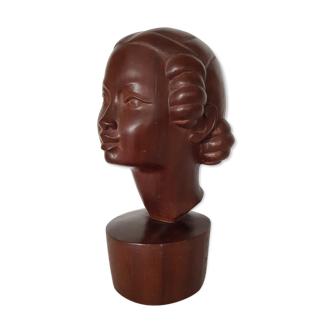 Buste en bois jeune fille aux macarons 30'