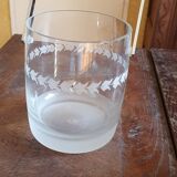 Ice bucket