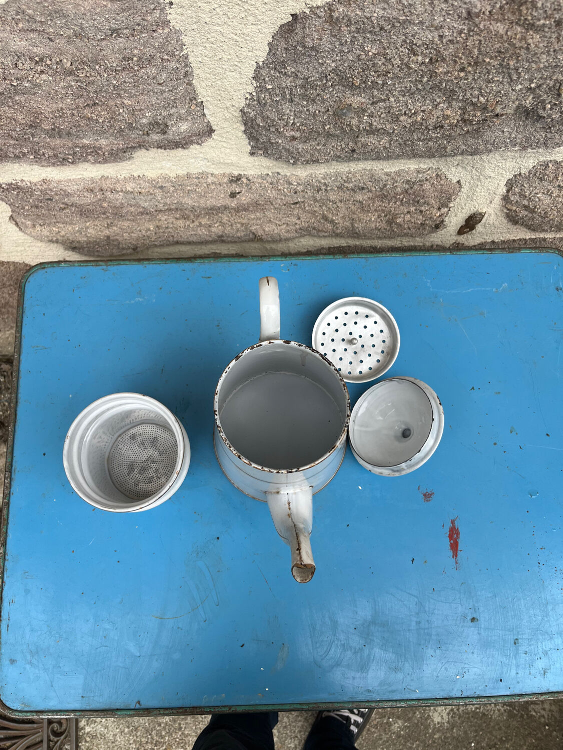 Enamelled coffee maker