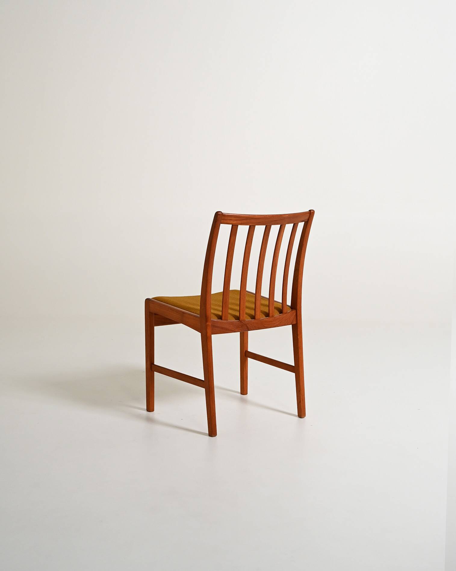 Set of 4 teak dining chairs, Scandinavia, 1960s