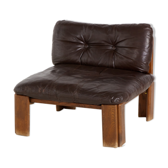 Leather lounge chair