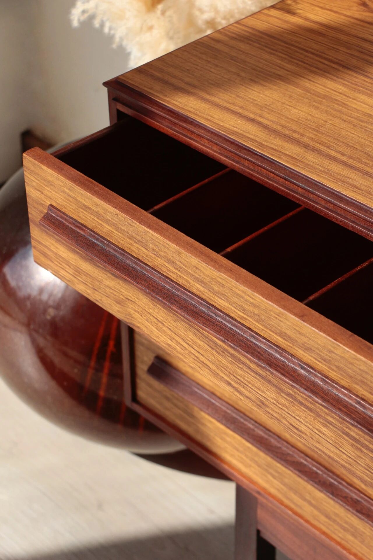 Scandinavian teak enfilade White & Newton | Vintage design from the 1960s