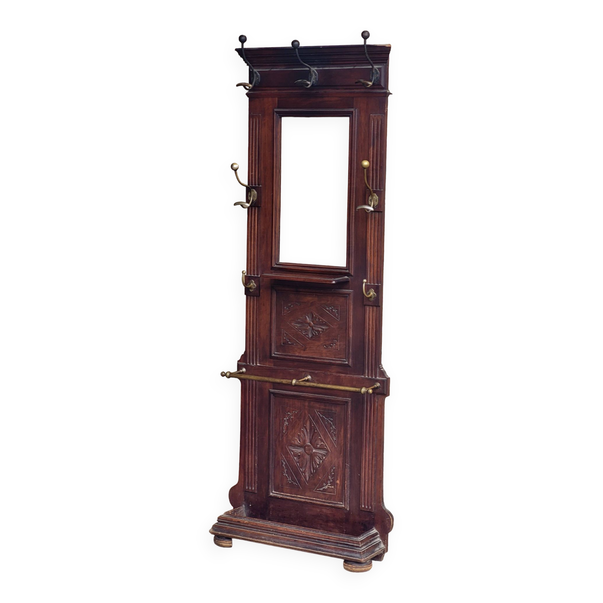 Wooden entrance cloakroom 1900