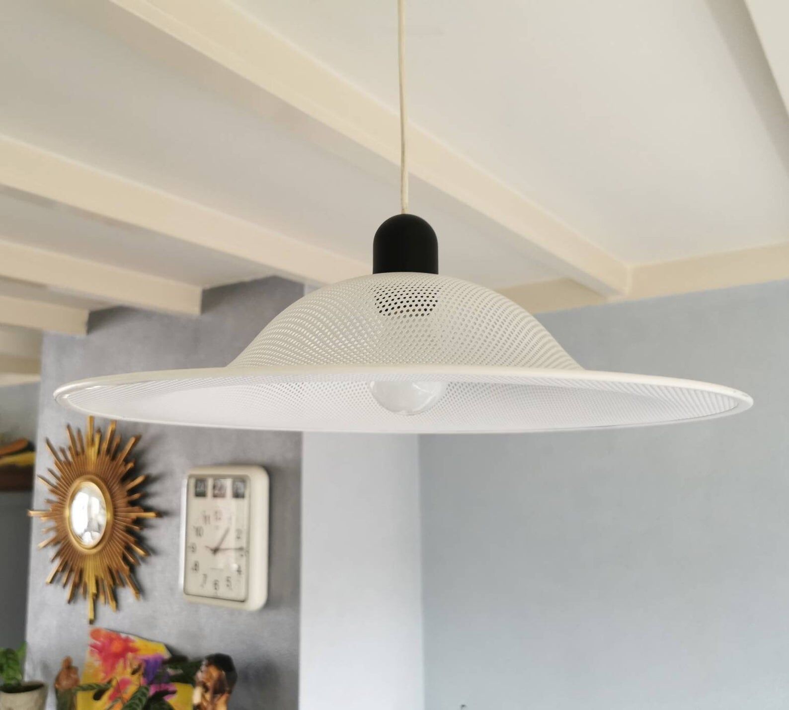 Vintage white metal suspension 1980