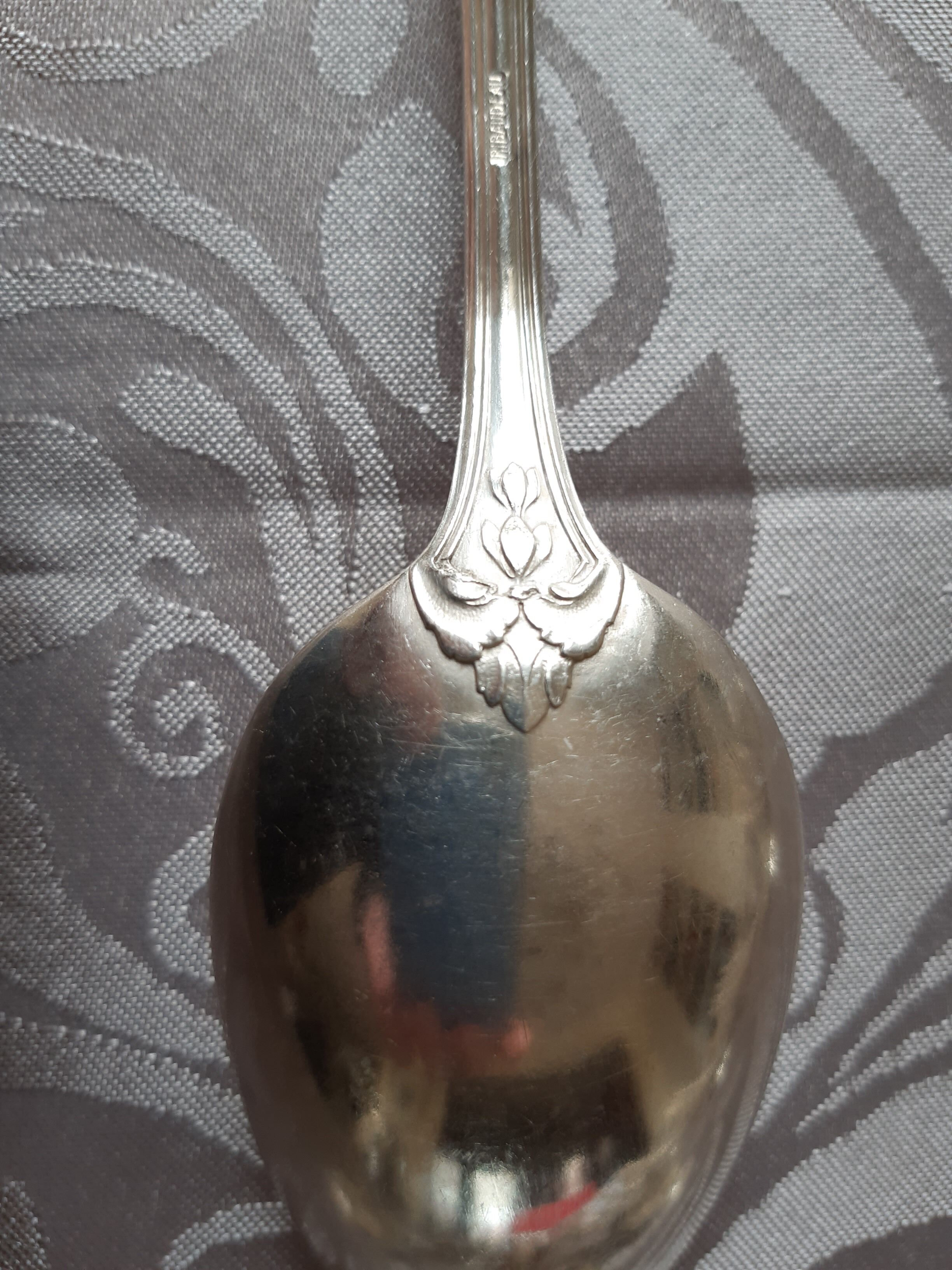 Art nouveau housewife, 48 pieces, 24 guests, foliage model, silver metal