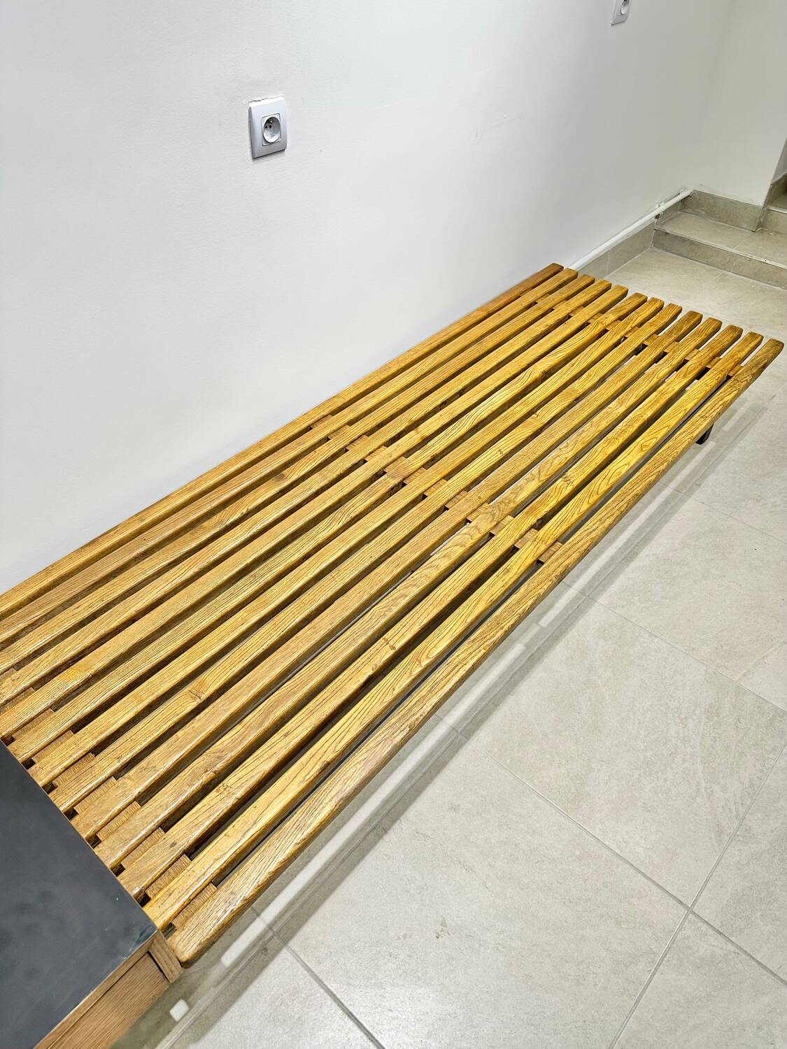 Charlotte Perriand box seat