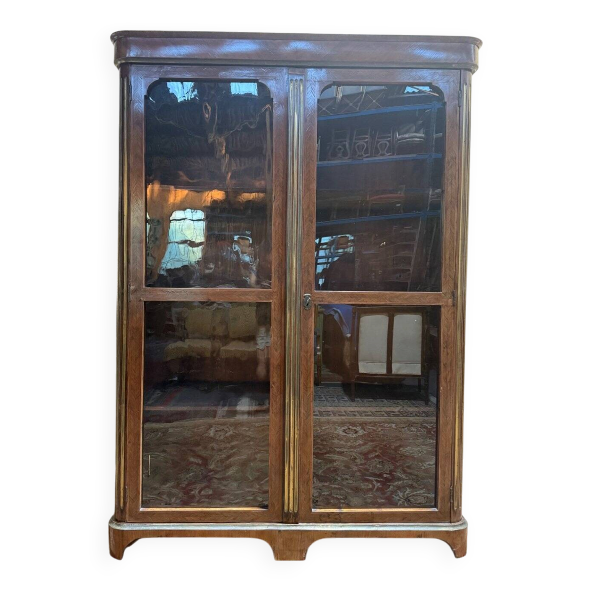 Display cabinet with two doors – Louis XVI period – Pine, marquetry and