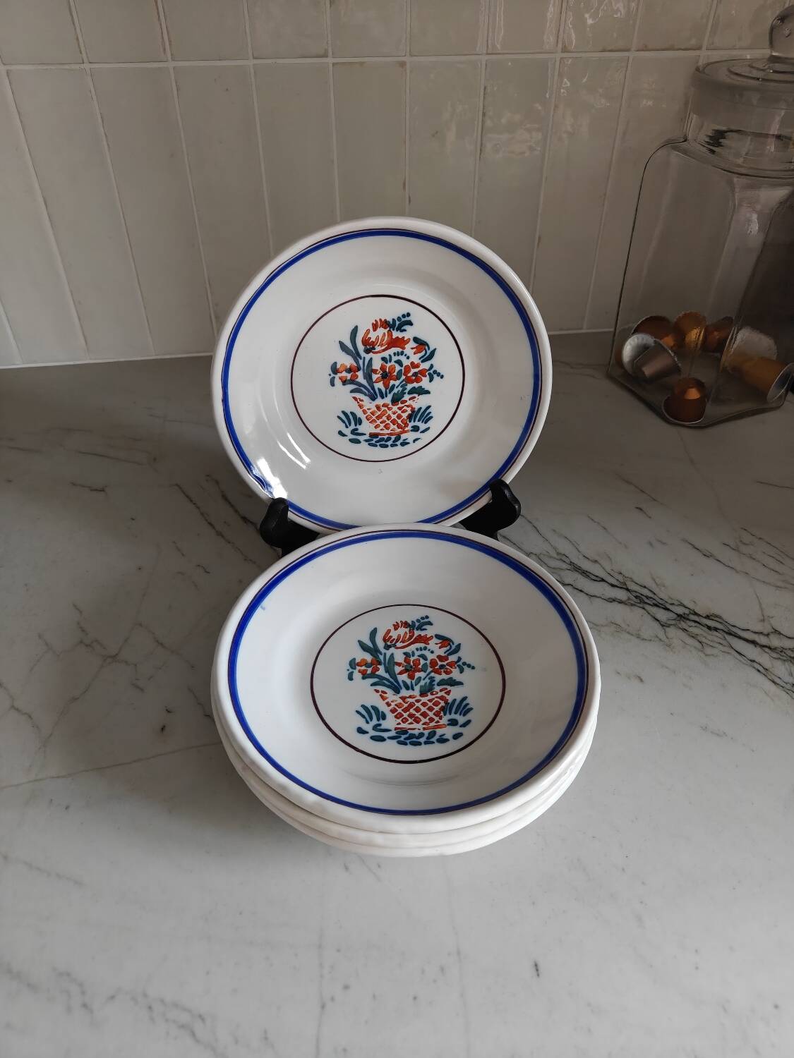 A lot of deep plates.