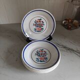 A lot of deep plates.