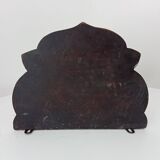 Paire d'étagères anciennes en bois sculpté