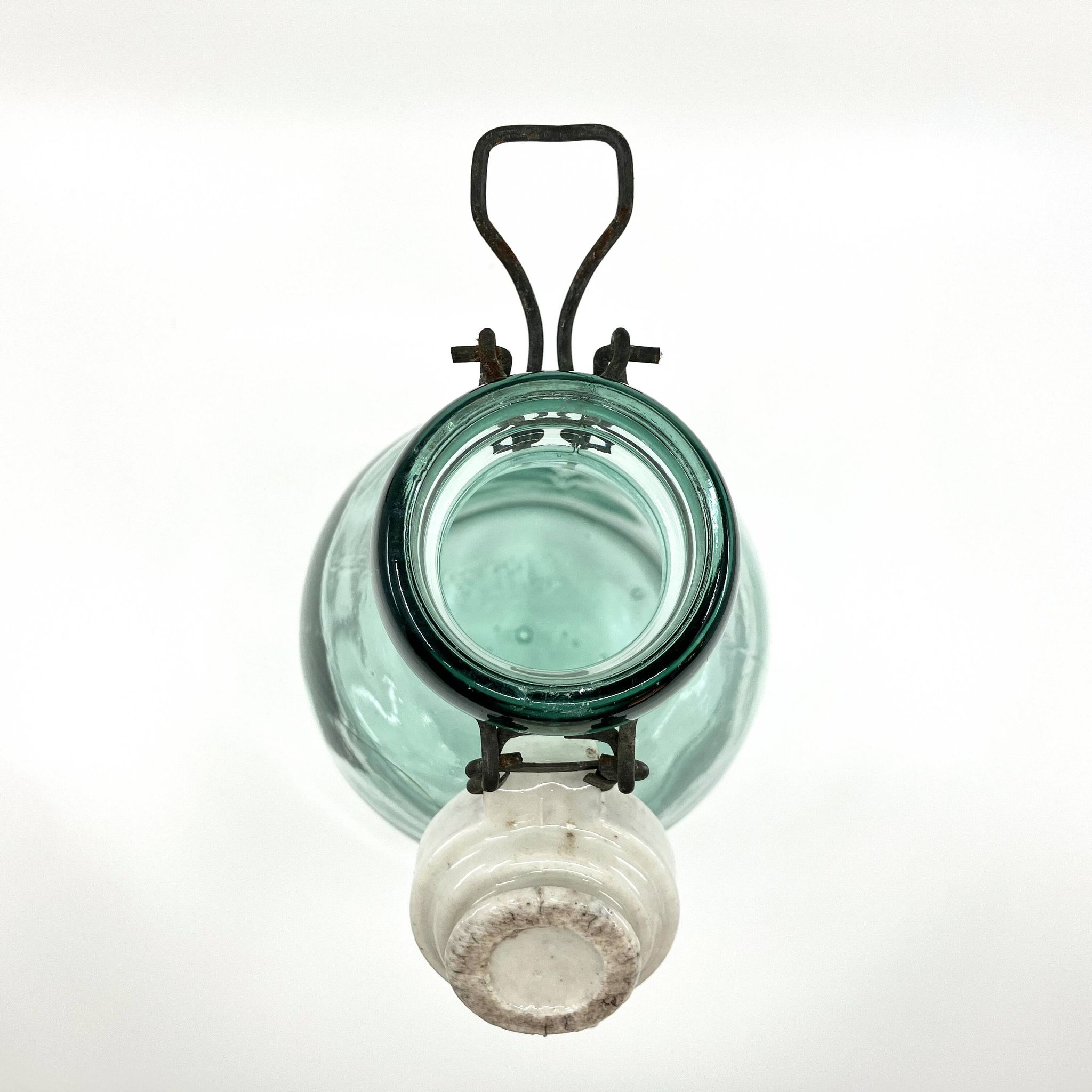 Grande bouteille "Mercur" en verre et bouchon en céramique • 2L • 1930