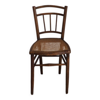 Chaise en bois avec assise en cannage