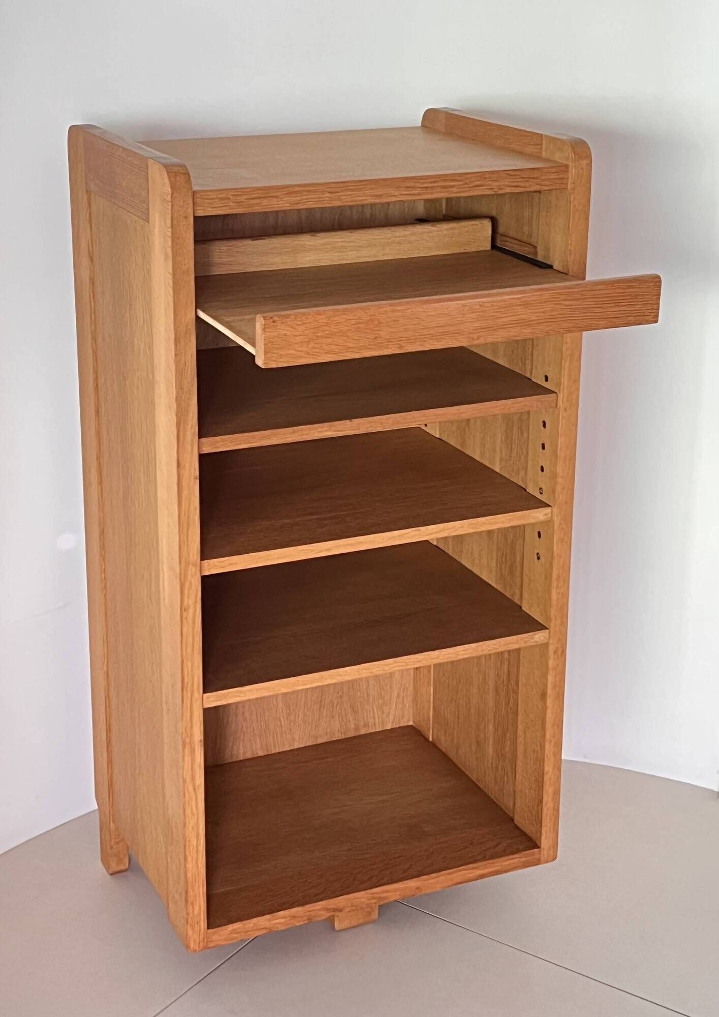 Hi-Fi furniture, bookshelf, side table by Guillerme and Chambron, France.
