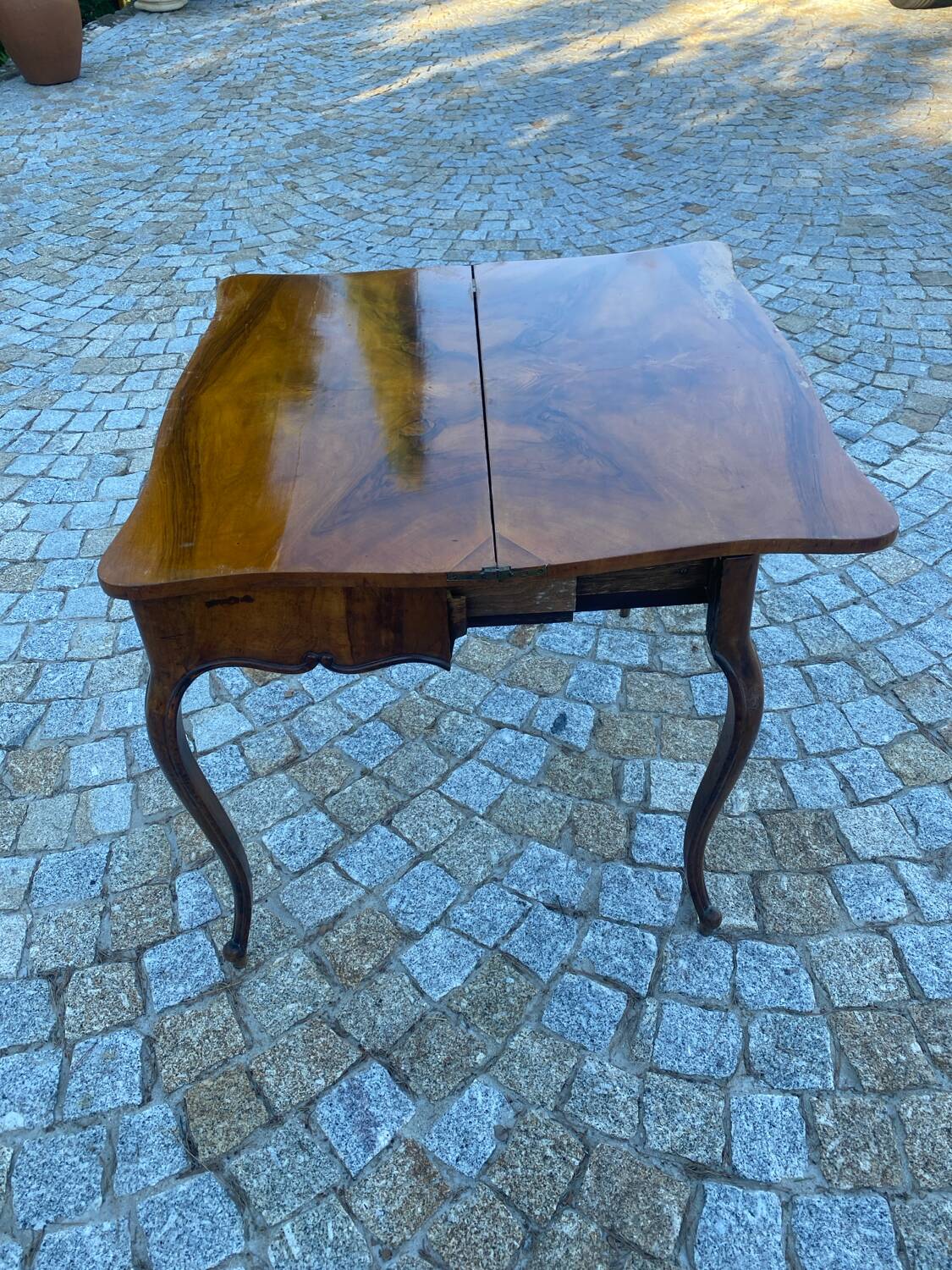 Petite table dépliante Louis XV