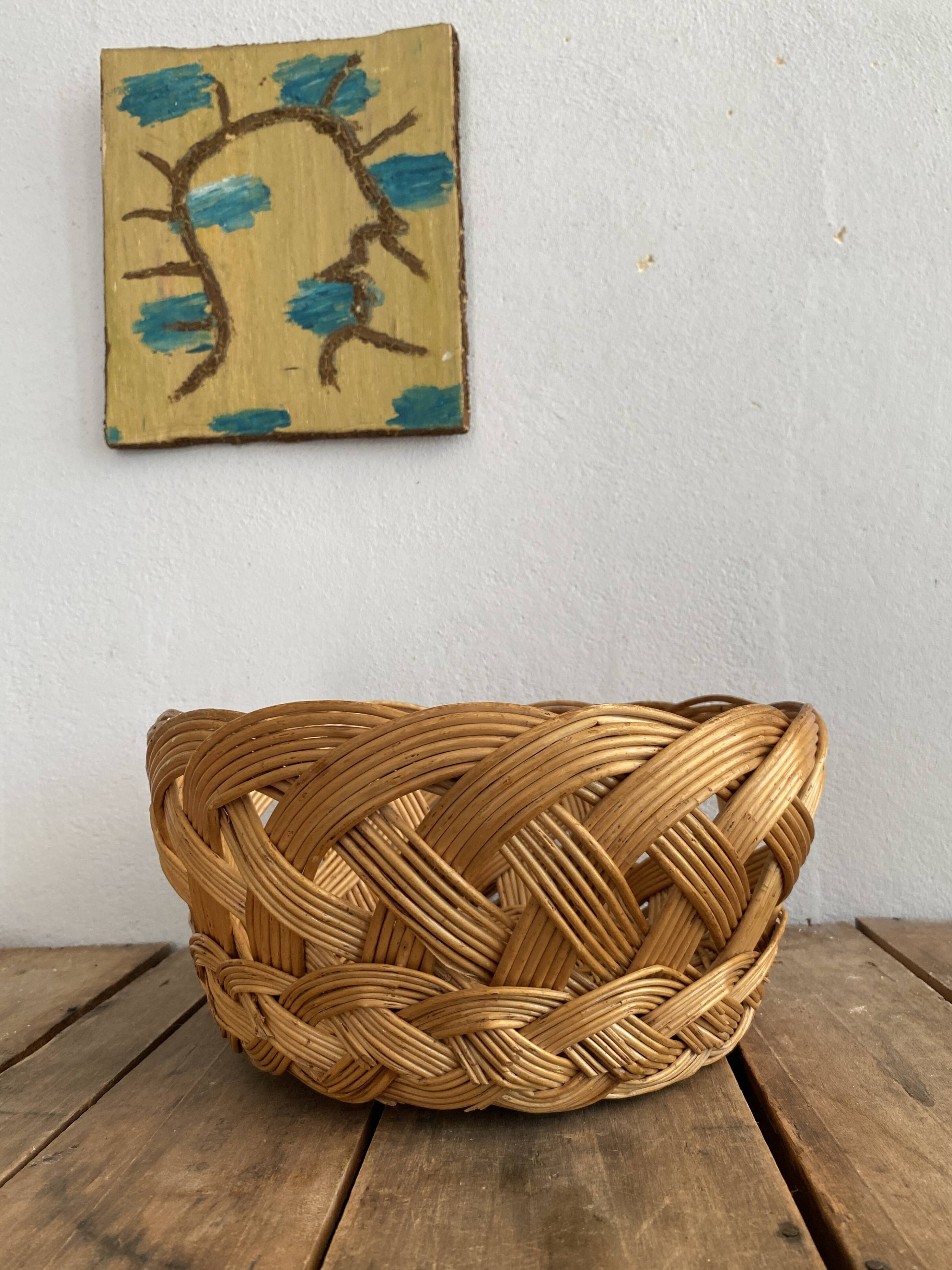 Woven straw basket