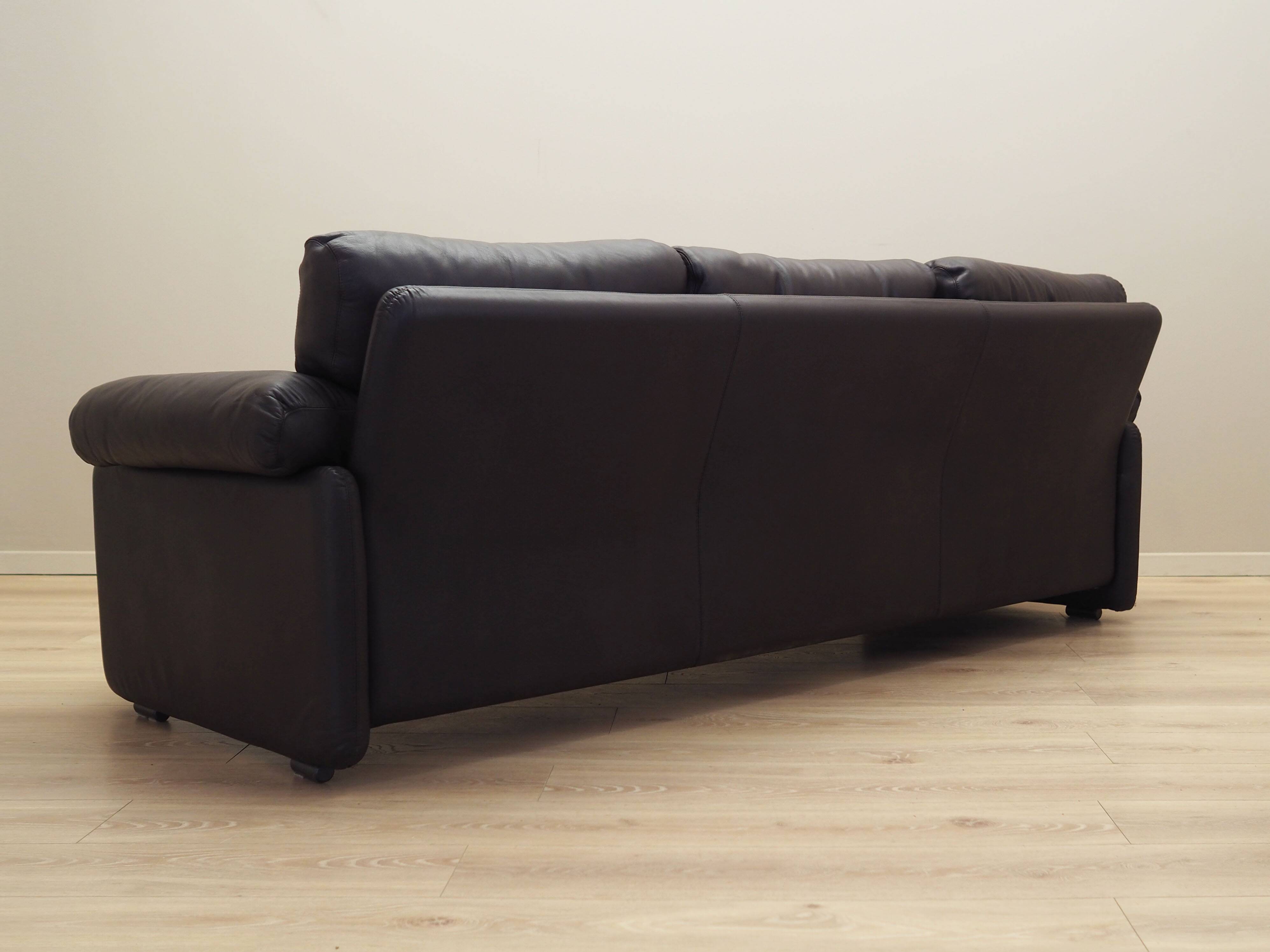 Ensemble de salon en cuir, design italien, années 1960, fabricant : B&B Italia, d
