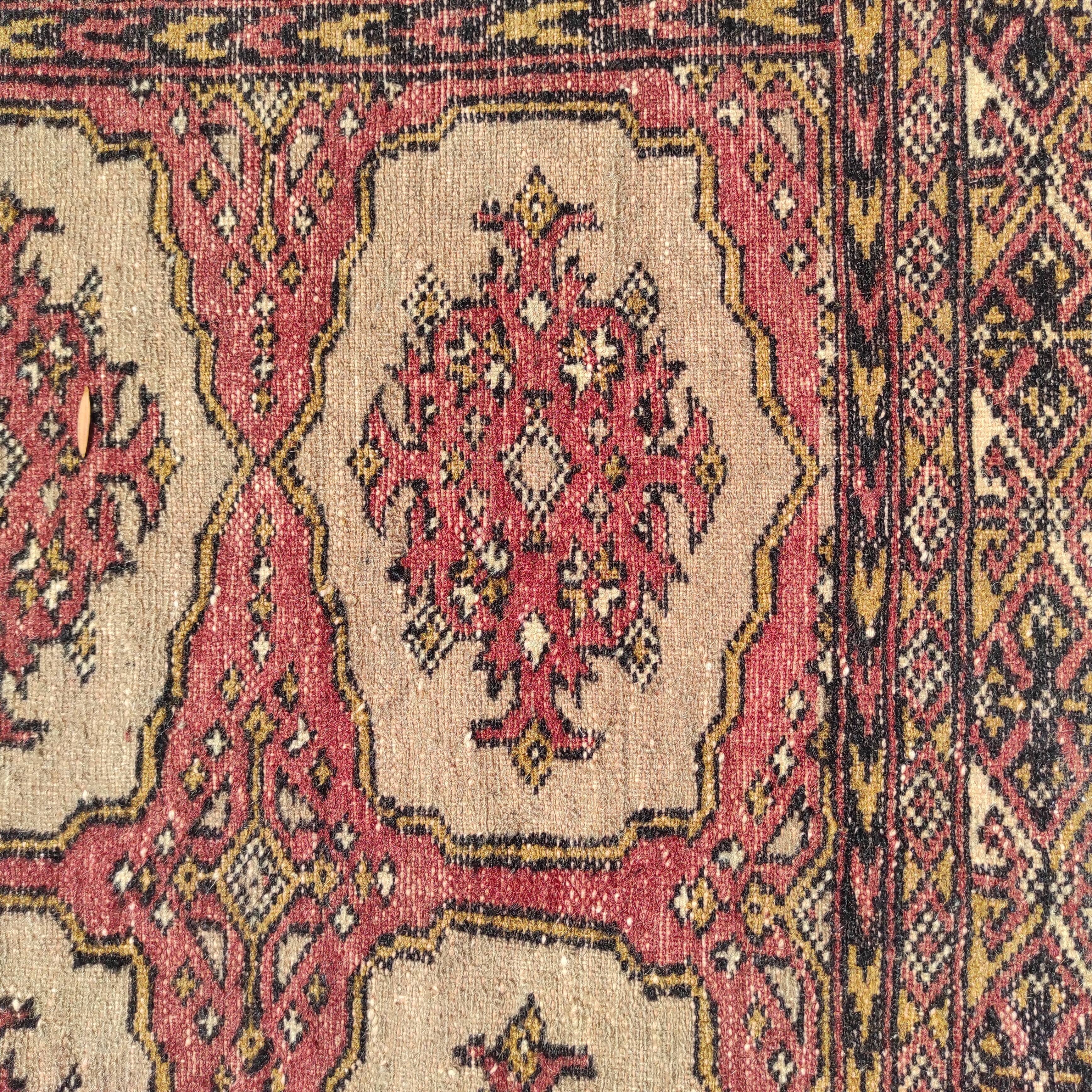 Old Persian carpet of 95 x 158 cm