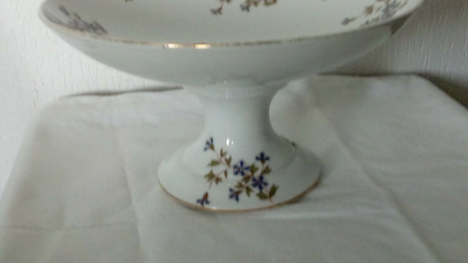 Decor porcelain compotier cut with barbel