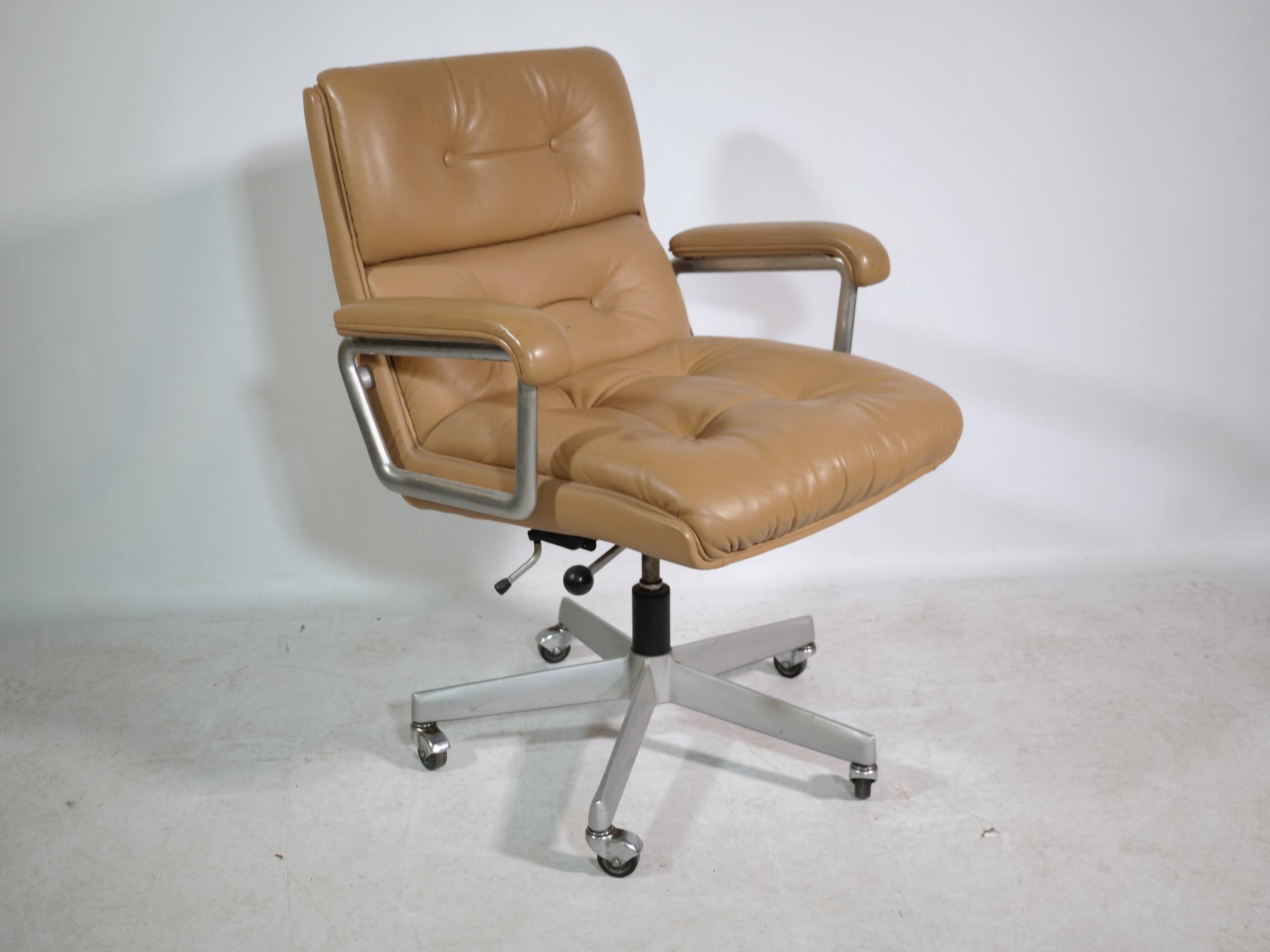 Modern leather office chair with chrome base, 1970s.