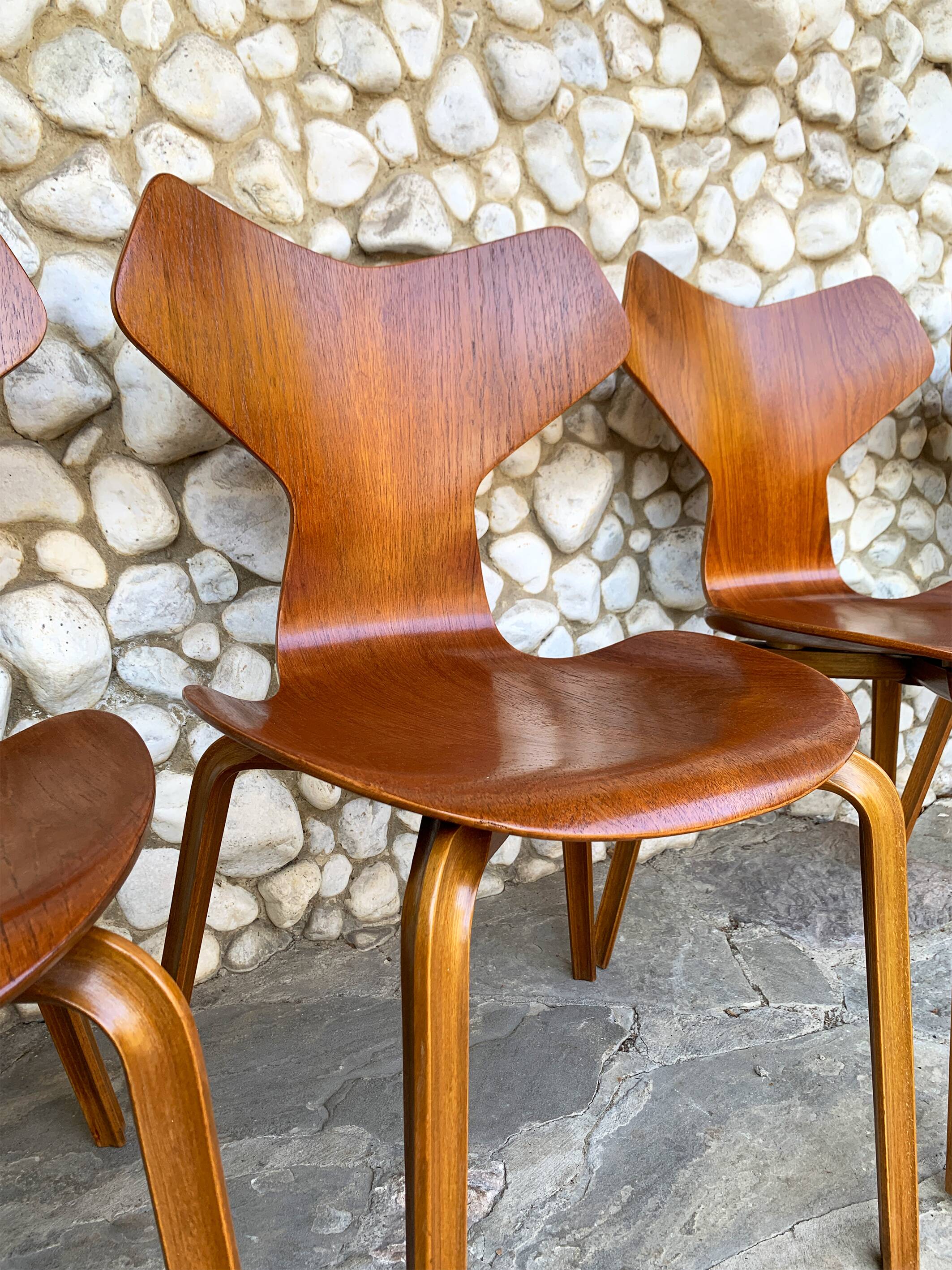 Chair 4130 Grand Prix in teak, Arne Jacobsen for Fritz Hansen