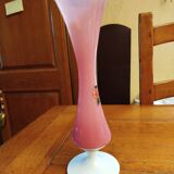 Vase en opaline