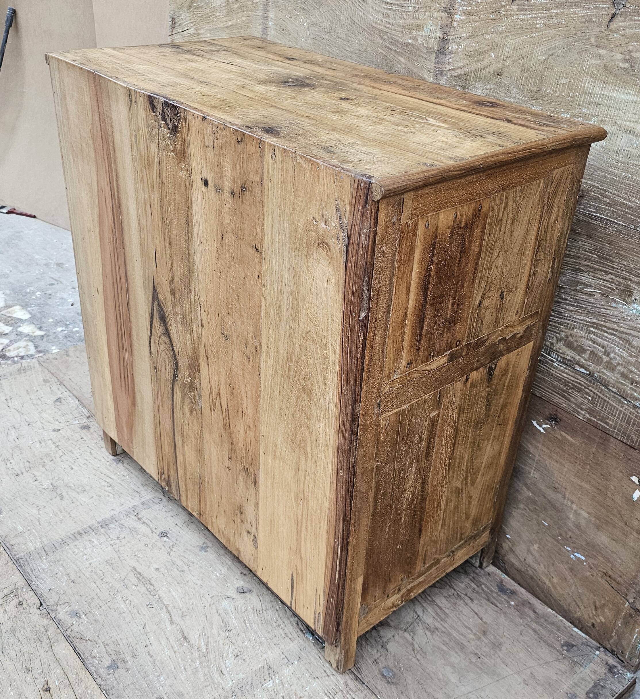 Ancien buffet en teck birman