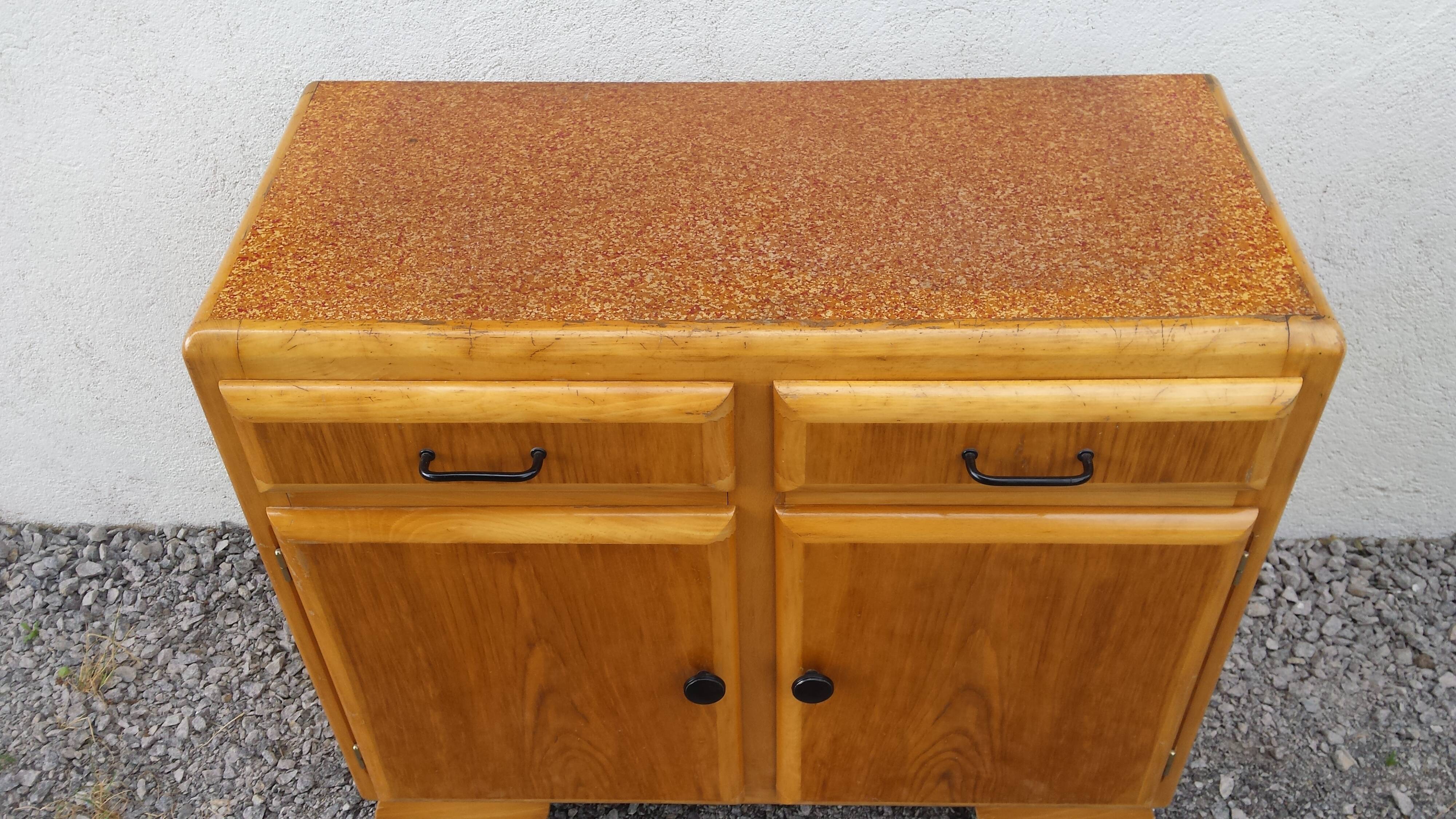 Buffet Mado, black handles