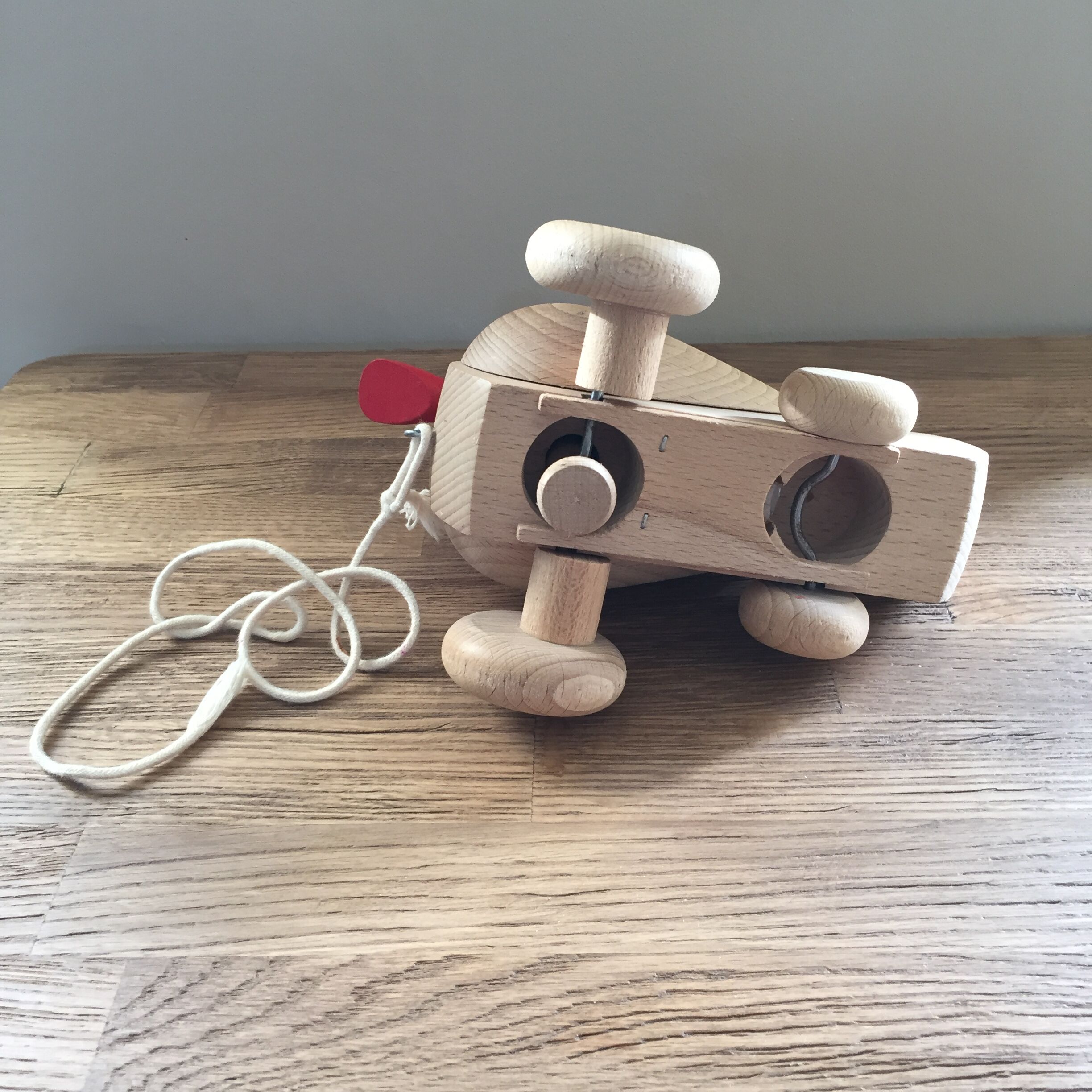 Raw wooden roller duck