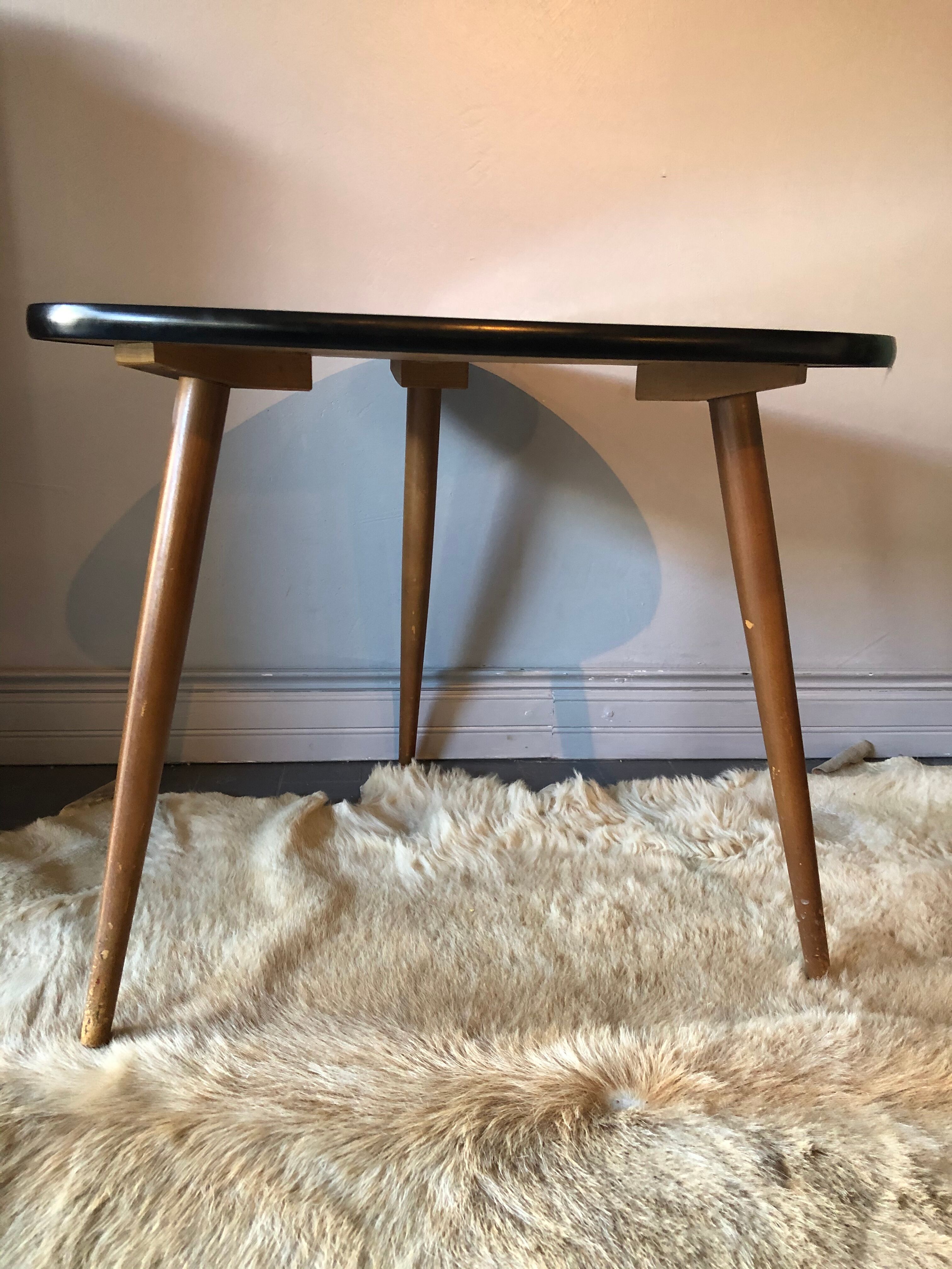 Vintage coffee table tripod