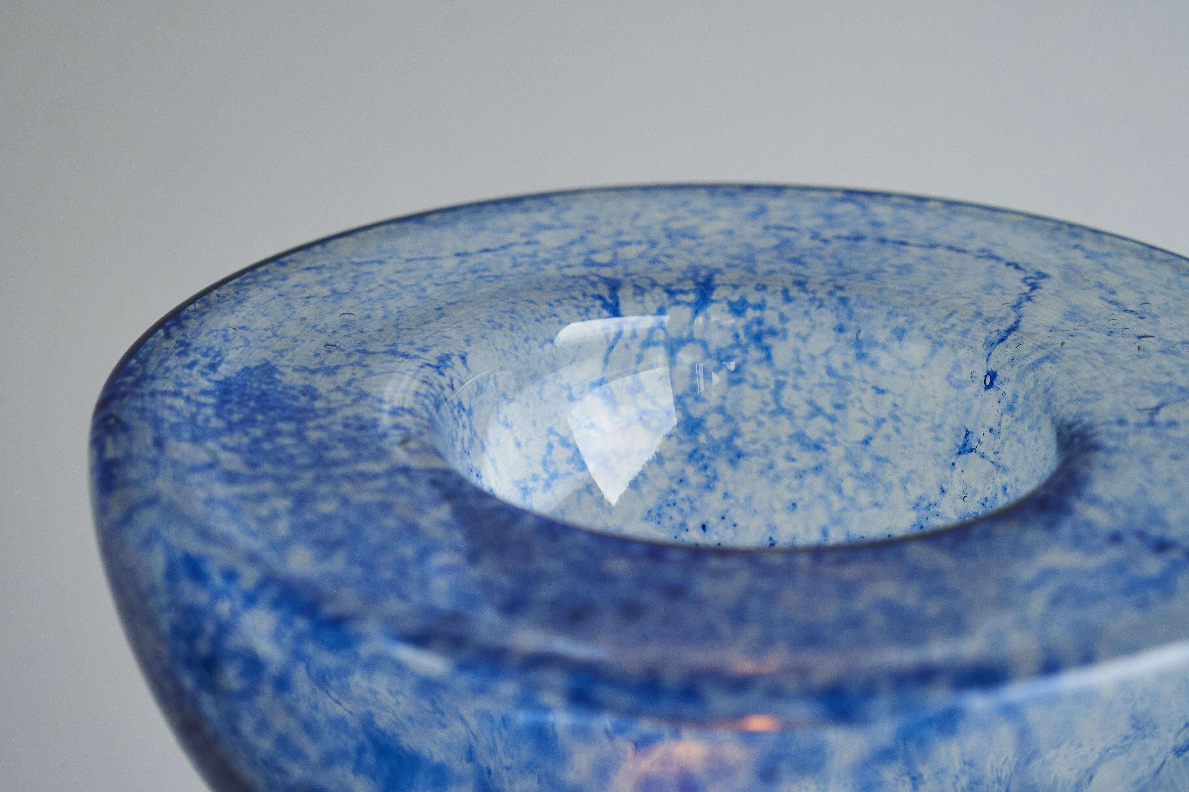 Murano Pulegoso glass table lamp sculpture from the 1970s.