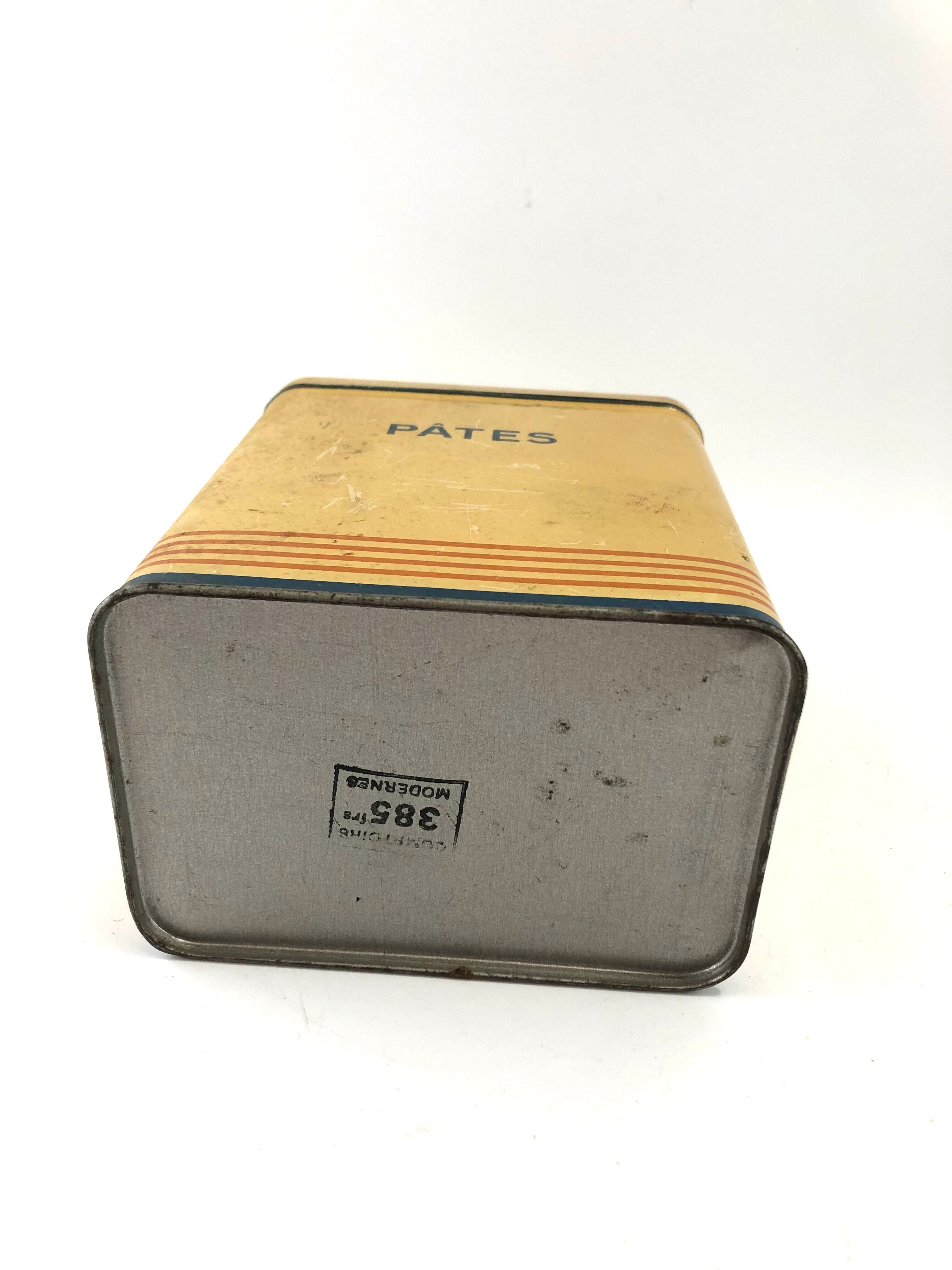 Old advertising metal box Chocolate Foal sprayed
