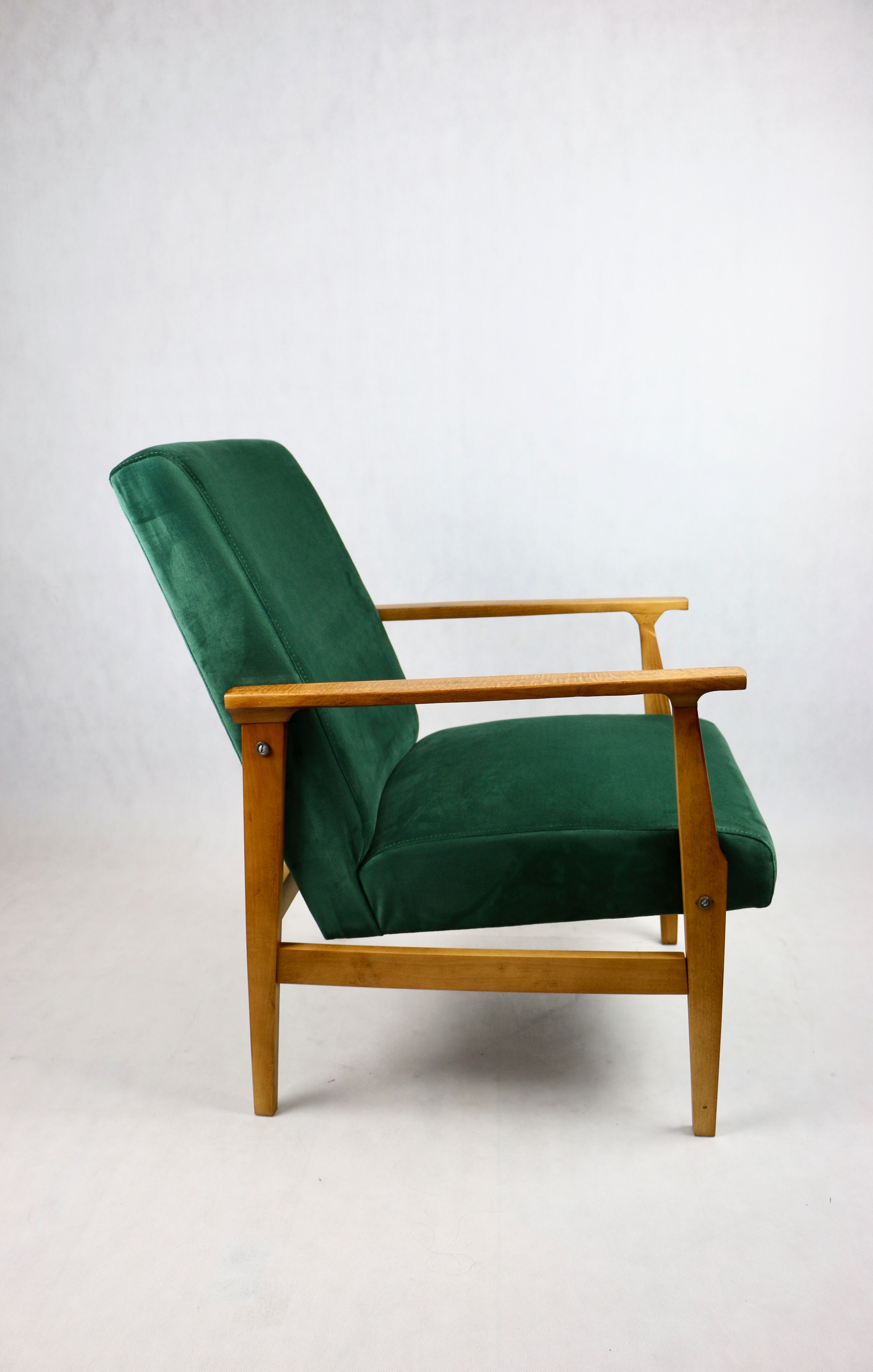 Vintage green velvet lounge chair, 1970s